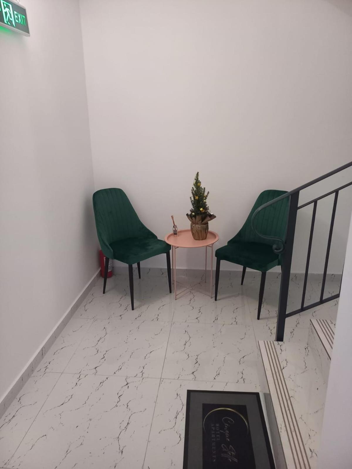Cinque Stelle Hotel Apartments Cluj-Napoca Ngoại thất bức ảnh